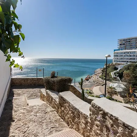 Monko On The Rock * 토레몰리노스